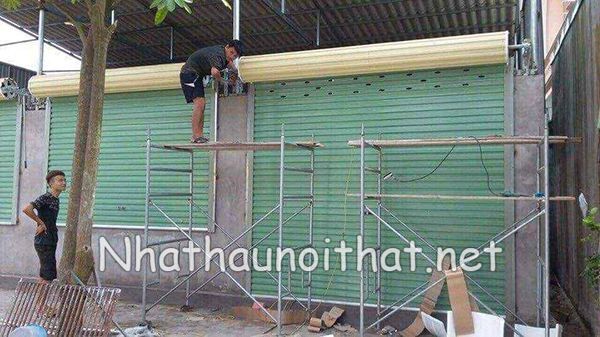 Báo Giá Cửa Cuốn Tự Động – Vận Hành Êm, Mẫu Đẹp, Giá Rẻ Bất Ngờ! lap dat cua cuon 2