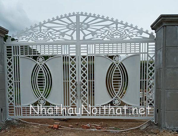 Xem Báo Giá & 50 Mẫu Cửa Cổng Sắt 2 Cánh Đẹp, Đơn Giản, Hiện Đại cua cong sat 2 canh don gian 10
