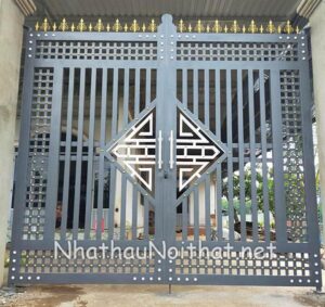 Mẫu cửa cổng sắt 2 cánh đơn giản, hiện đại