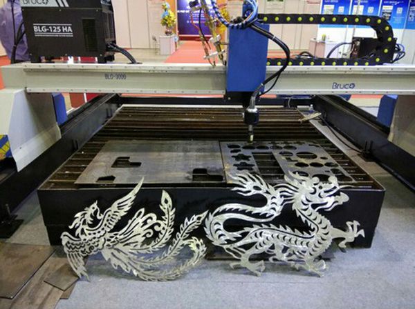 Top 50 Mẫu Lan Can Sắt Đẹp, Sang Trọng, Hiện Đại – Giá Rẻ Bất Ngờ! lan can sat cnc 40