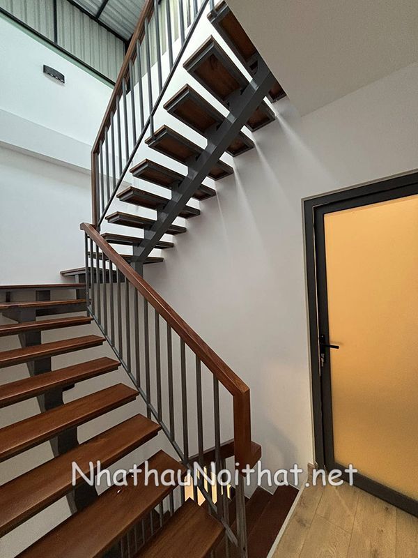 Top 50 Mẫu Cầu Thang Sắt Xương Cá Đẹp, Sang Trọng – Báo Giá Mới Nhất Mẫu cầu thang sắt gác lửng đẹp