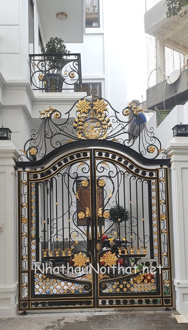 cua cong sat my thuat 3