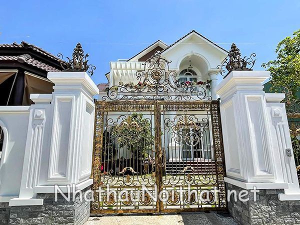 cua cong sat my thuat 46