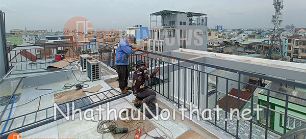 Tổng Hợp 50 Mẫu Lan Can Sắt Hộp Đơn Giản Đẹp - Giá Rẻ Bất Ngờ! lan can sat san thuong 37