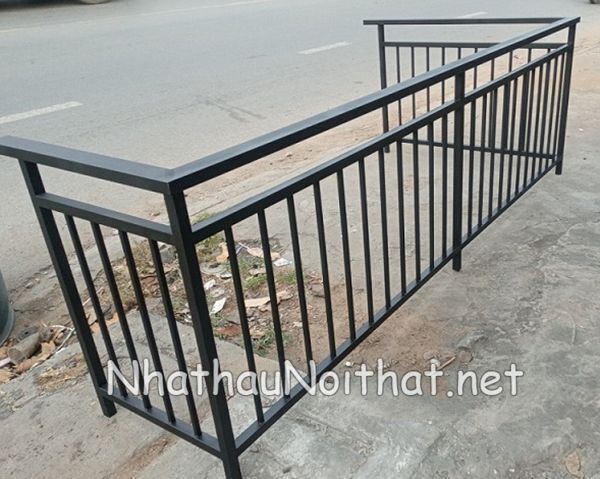 Tổng Hợp 50 Mẫu Lan Can Sắt Hộp Đơn Giản Đẹp - Giá Rẻ Bất Ngờ! lan can sat san thuong 41