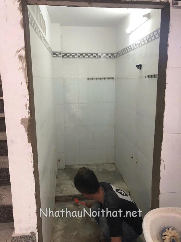 sua nha ve sinh 26
