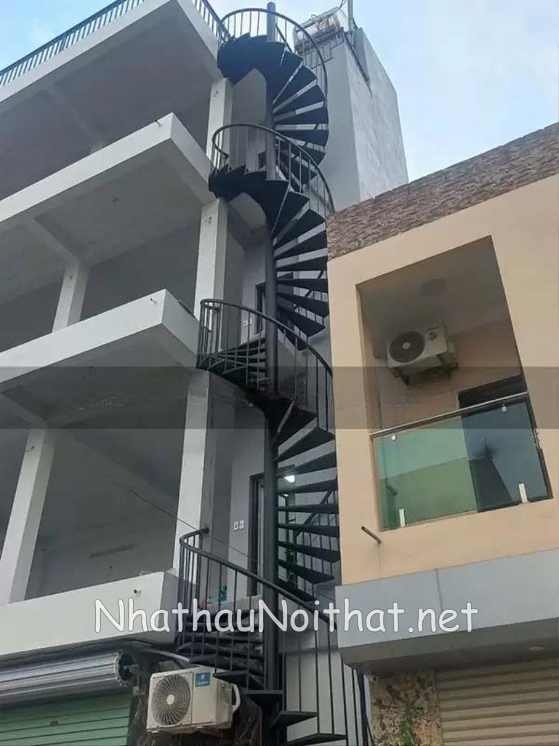 Cầu Thang Sắt Ngoài Trời Giá Bao Nhiêu? Khám Phá 50 Mẫu Đẹp Nhất cau thang sat ngoai troi 12