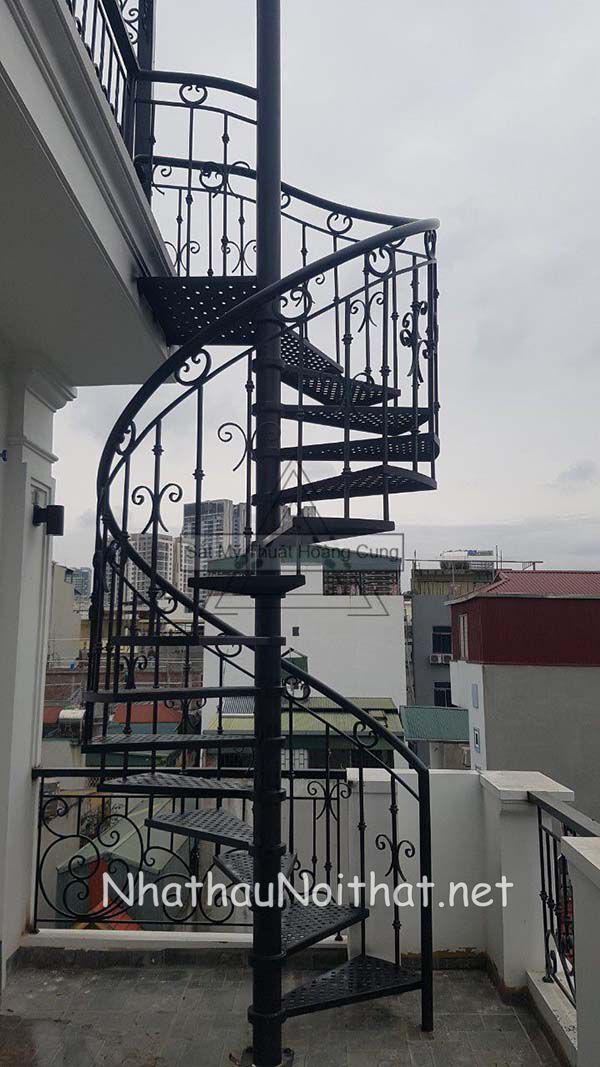 Cầu Thang Sắt Ngoài Trời Giá Bao Nhiêu? Khám Phá 50 Mẫu Đẹp Nhất cau thang sat ngoai troi 5
