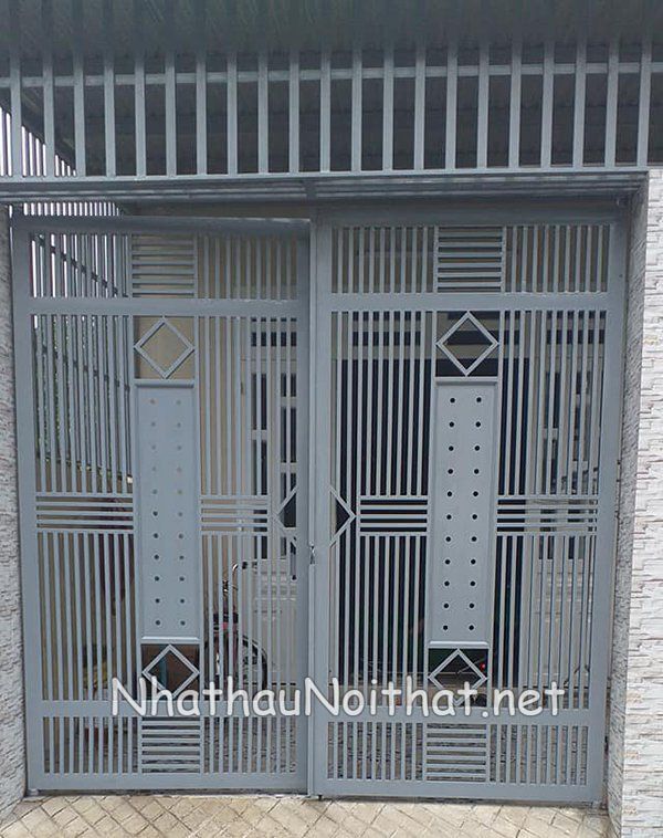Top 50 Mẫu Cửa Sắt 2 Cánh Đẹp Nhất – Giá Rẻ Bất Ngờ, Xem Ngay! cua sat 2 canh 13