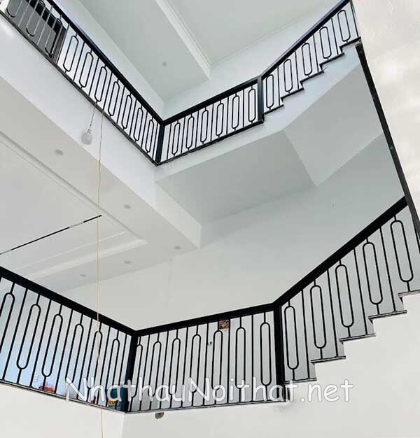 Xem 50 Mẫu Lan Can Cầu Thang Sắt Đẹp Hiện Đại – Báo Giá Hấp Dẫn! lan can cau thang sat 13