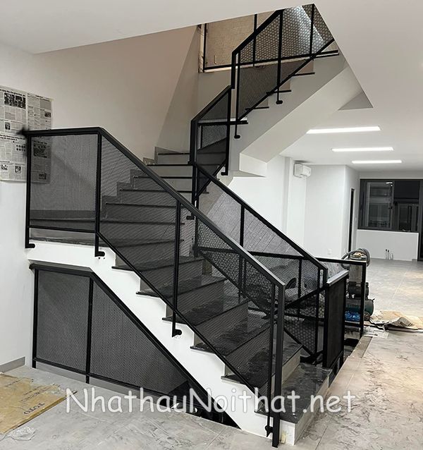 Xem 50 Mẫu Lan Can Cầu Thang Sắt Đẹp Hiện Đại – Báo Giá Hấp Dẫn! lan can cau thang sat 14