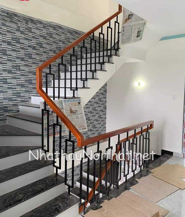 Xem 50 Mẫu Lan Can Cầu Thang Sắt Đẹp Hiện Đại – Báo Giá Hấp Dẫn! lan can cau thang sat 19