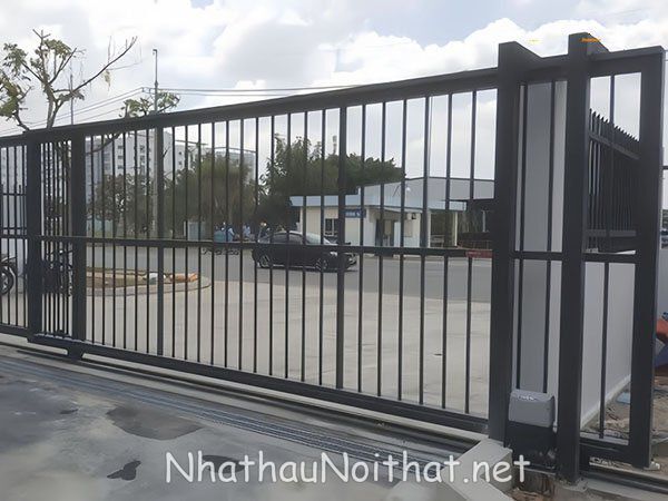 Khám Phá 50 Mẫu Cửa Cổng Sắt Lùa Đẹp, Hiện Đại – Giá Rẻ Bất Ngờ! mau cua cong sat lua 17