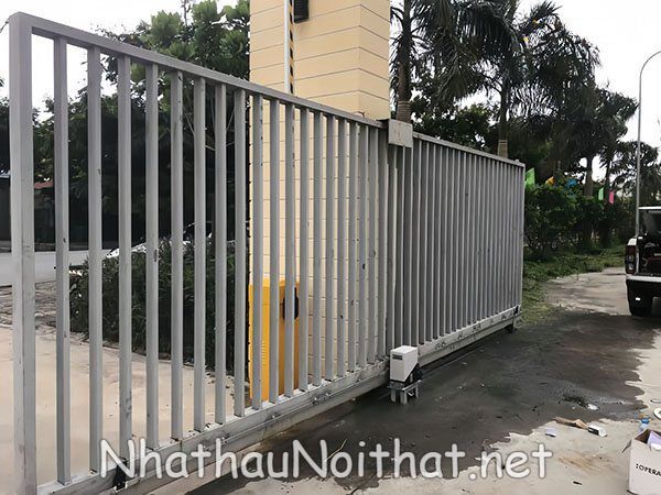 Khám Phá 50 Mẫu Cửa Cổng Sắt Lùa Đẹp, Hiện Đại – Giá Rẻ Bất Ngờ! mau cua cong sat lua 34