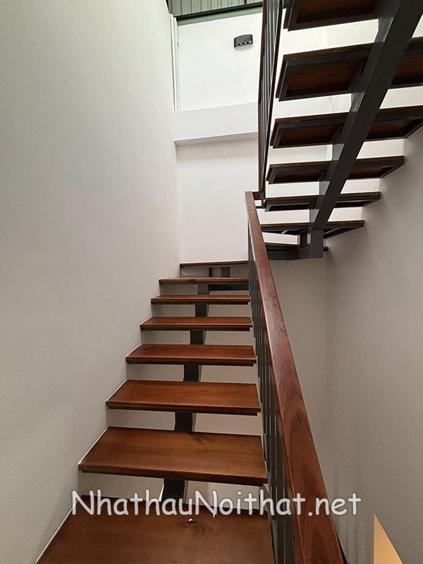 Tổng Hợp 50 Mẫu Cầu Thang Sắt Đẹp Hiện Đại - Xem Báo Giá Mới Nhất cau thang sat dep 10