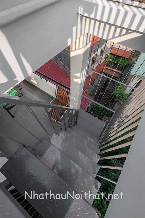 Tổng Hợp 50 Mẫu Cầu Thang Sắt Đẹp Hiện Đại - Xem Báo Giá Mới Nhất cau thang sat dep 7