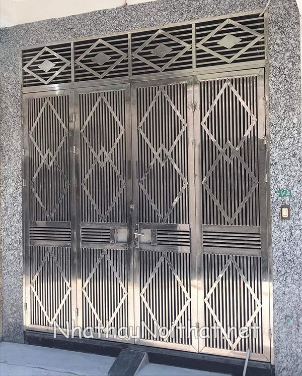 Top 50 Mẫu Cửa Cổng Inox 4 Cánh Đẹp – Giá Rẻ Bất Ngờ, Xem Là Muốn Lắp! cua cong inox 4 canh 14