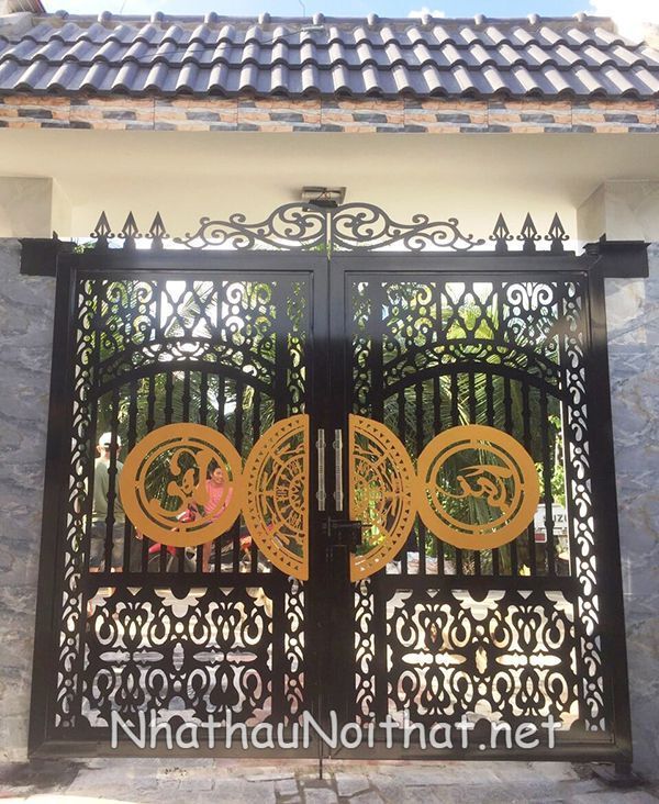 Mê Mẩn Với 50 Mẫu Cửa Cổng Sắt CNC Đẹp Hiện Đại – Giá Cực Ưu Đãi! cua cong sat CNC 2 canh 2