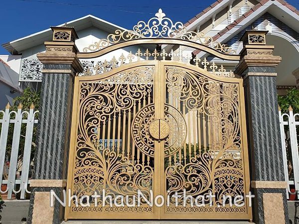 Mê Mẩn Với 50 Mẫu Cửa Cổng Sắt CNC Đẹp Hiện Đại – Giá Cực Ưu Đãi! cua cong sat CNC 2 canh 9