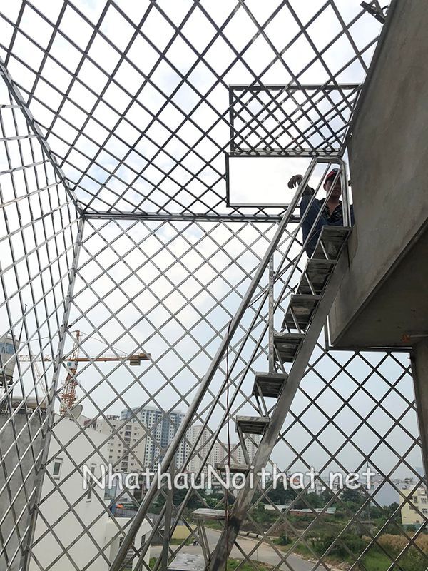 khung bao ve inox 10