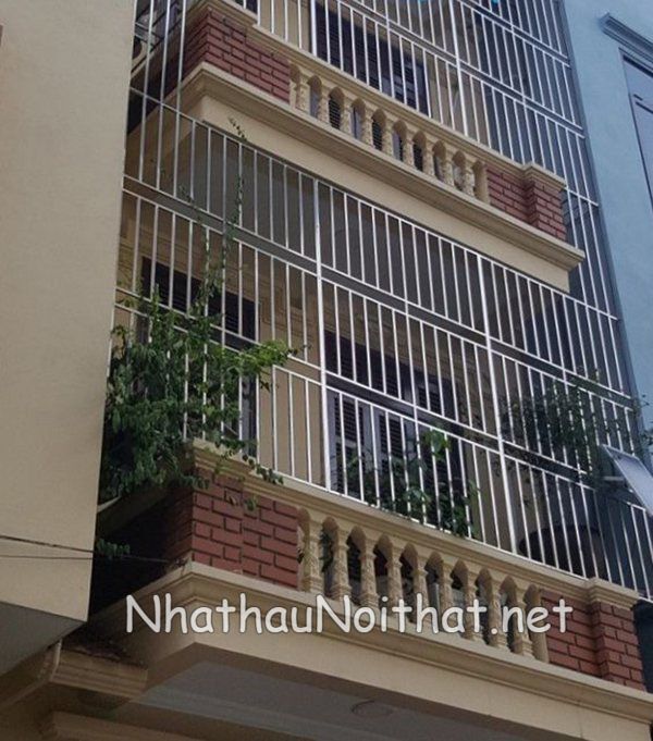 khung bao ve inox 18