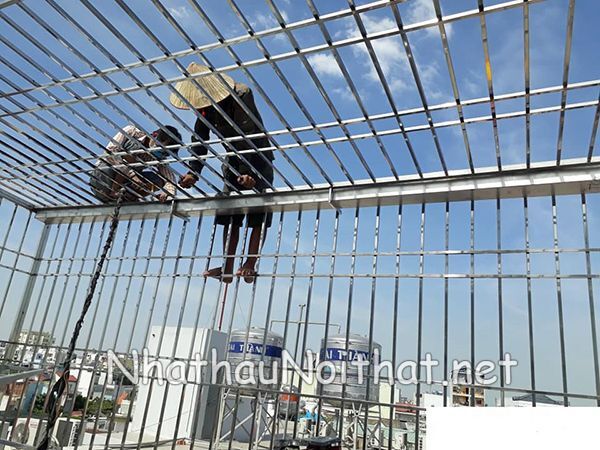 khung bao ve inox 41