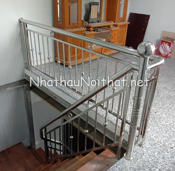 mau cau thang inox 10