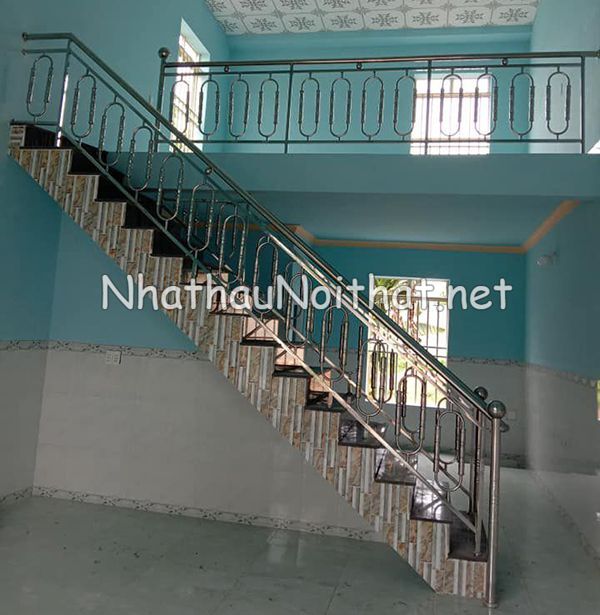 mau cau thang inox 16