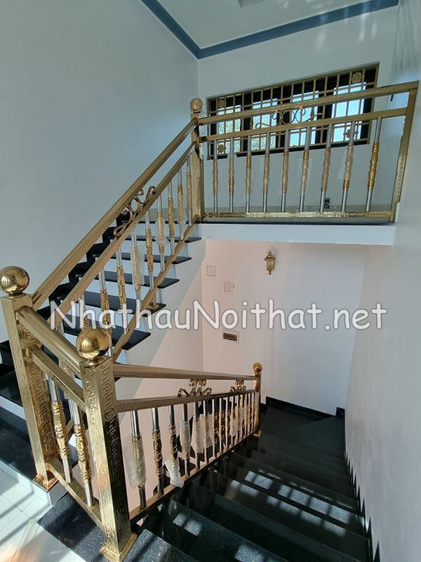 mau cau thang inox 25