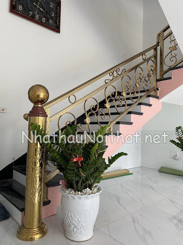 mau cau thang inox 3