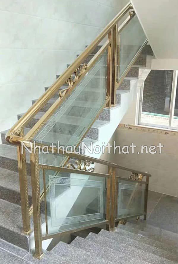 mau cau thang inox 32