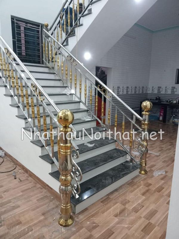 mau cau thang inox 39