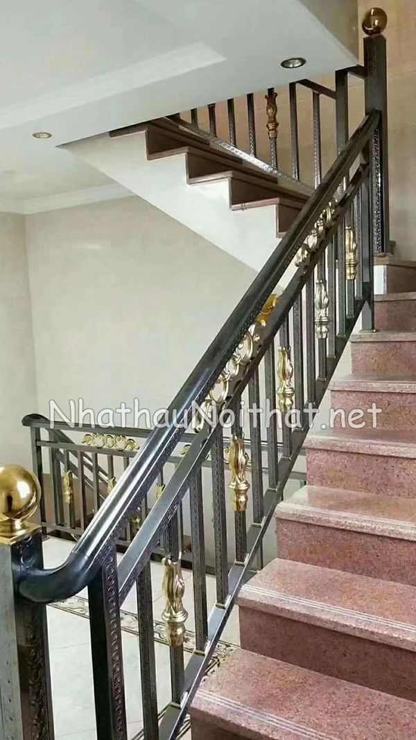 mau cau thang inox 42