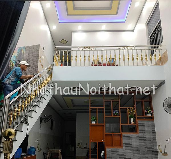 mau cau thang inox 45