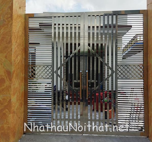Xem 50 Mẫu Cửa Cổng Inox 2 Cánh Đẹp Vừa Ra Mắt – Báo Giá Cực Hấp Dẫn mau cua cong inox 2 canh 1