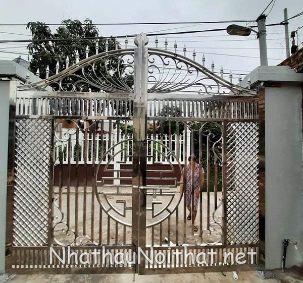 Xem 50 Mẫu Cửa Cổng Inox 2 Cánh Đẹp Vừa Ra Mắt – Báo Giá Cực Hấp Dẫn mau cua cong inox 2 canh 24