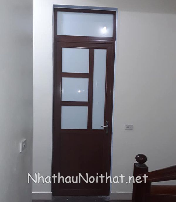 cua nhom nha ve sinh 22