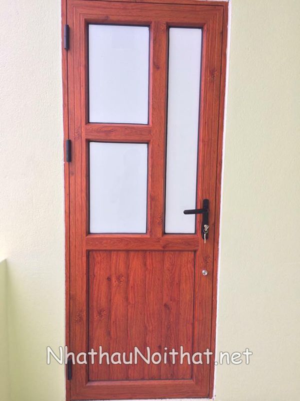 cua nhom nha ve sinh 27