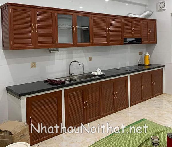 Xem 50 Mẫu Tủ Bếp Nhôm Kính Giá Rẻ Mới Nhất - Giá Chỉ Từ 1,2tr/md tu bep nhom kinh gia re 16