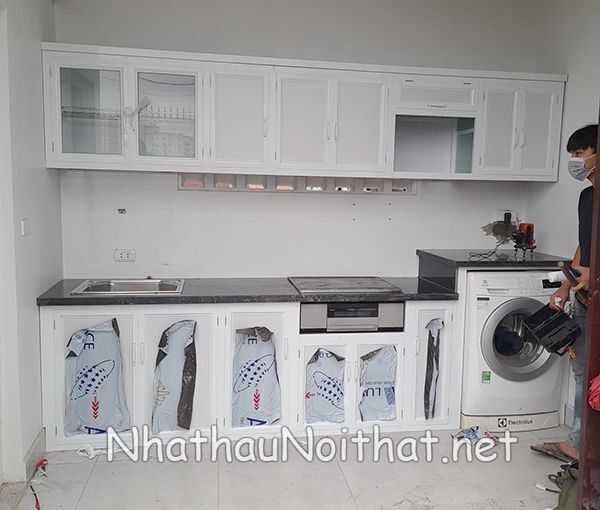 Xem 50 Mẫu Tủ Bếp Nhôm Kính Giá Rẻ Mới Nhất - Giá Chỉ Từ 1,2tr/md tu bep nhom kinh gia re 18