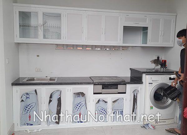 Xem 50 Mẫu Tủ Bếp Nhôm Kính Giá Rẻ Mới Nhất - Giá Chỉ Từ 1,2tr/md tu bep nhom kinh gia re 20
