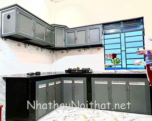 Xem 50 Mẫu Tủ Bếp Nhôm Kính Giá Rẻ Mới Nhất - Giá Chỉ Từ 1,2tr/md tu bep nhom kinh gia re 22