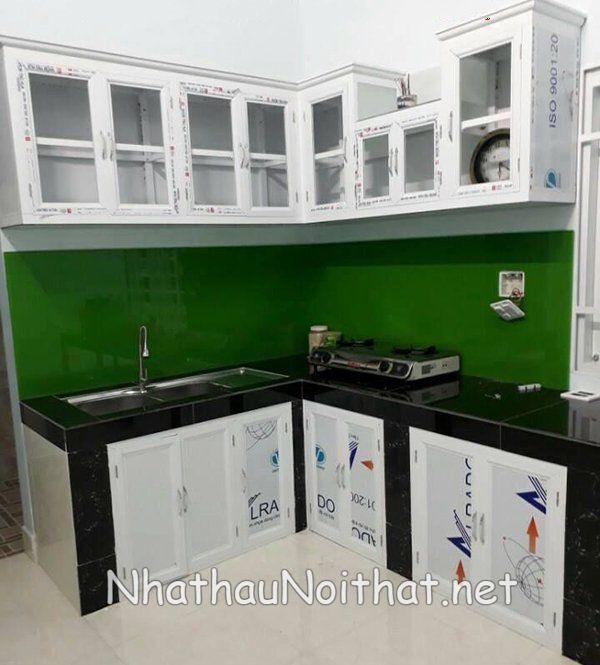 Xem 50 Mẫu Tủ Bếp Nhôm Kính Giá Rẻ Mới Nhất - Giá Chỉ Từ 1,2tr/md tu bep nhom kinh gia re 26