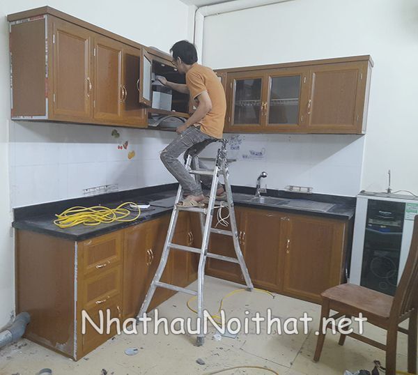 Xem 50 Mẫu Tủ Bếp Nhôm Kính Giá Rẻ Mới Nhất - Giá Chỉ Từ 1,2tr/md tu bep nhom kinh gia re 43
