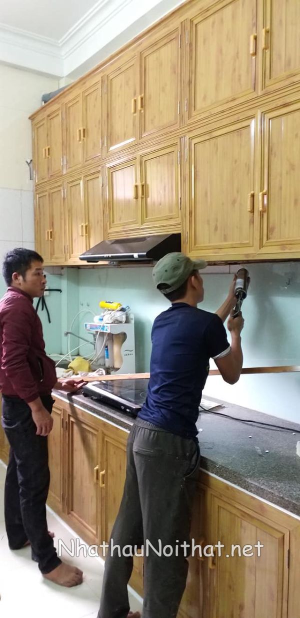 Xem 50 Mẫu Tủ Bếp Nhôm Kính Giá Rẻ Mới Nhất - Giá Chỉ Từ 1,2tr/md tu bep nhom kinh gia re 44