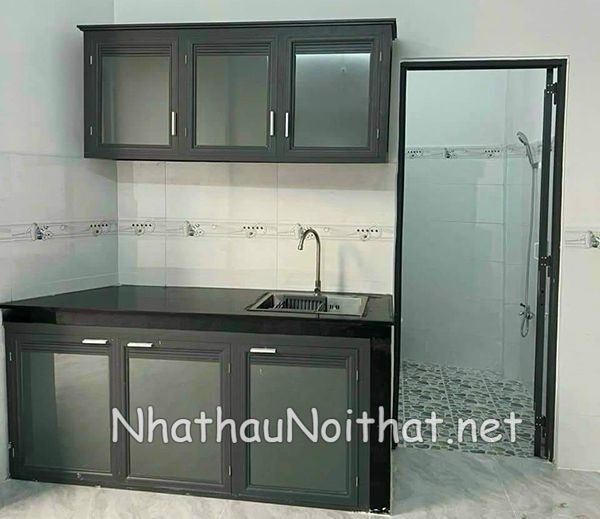 Khám Phá 50 Mẫu Tủ Bếp Nhôm Kính Nhỏ Đơn Giản Đẹp – Giá Rẻ Bất Ngờ! tu bep nhom kinh nho don gian 2