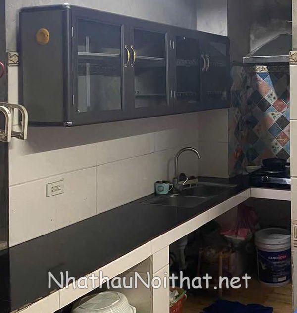 Báo Giá Tủ Bếp Nhôm Kính Treo Tường - Xem Ngay 30 Mẫu Đẹp Mới Nhất tu bep nhom kinh treo tuong 22
