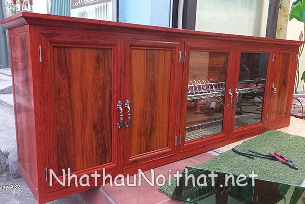 Báo Giá Tủ Bếp Nhôm Kính Treo Tường - Xem Ngay 30 Mẫu Đẹp Mới Nhất tu bep nhom kinh treo tuong 24