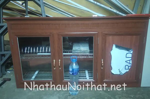 Báo Giá Tủ Bếp Nhôm Kính Treo Tường - Xem Ngay 30 Mẫu Đẹp Mới Nhất tu bep nhom kinh treo tuong 25