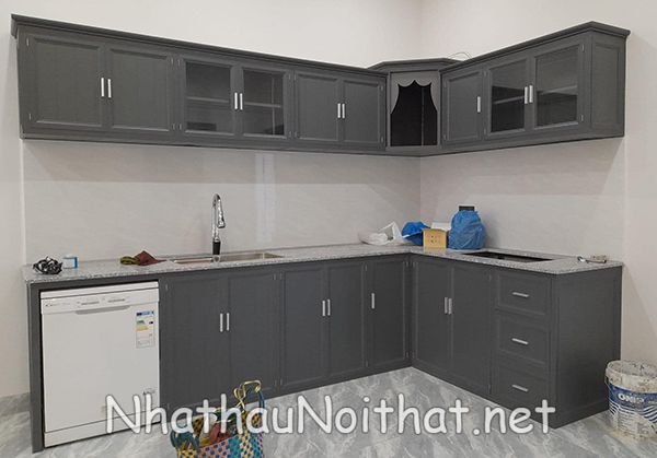 Top 30 Mẫu Tủ Bếp Nhôm Xingfa Đẹp – Báo Giá Xưởng Tiết Kiệm 30% tu bep nhom xingfa 11